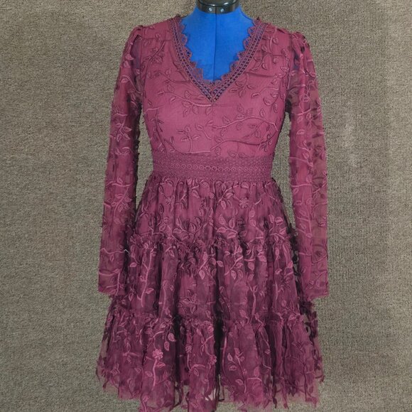 Altar'd State Dresses & Skirts - Altar'd State Lace and embroidered Midi Dress Burgundy Sz M Pre-owned